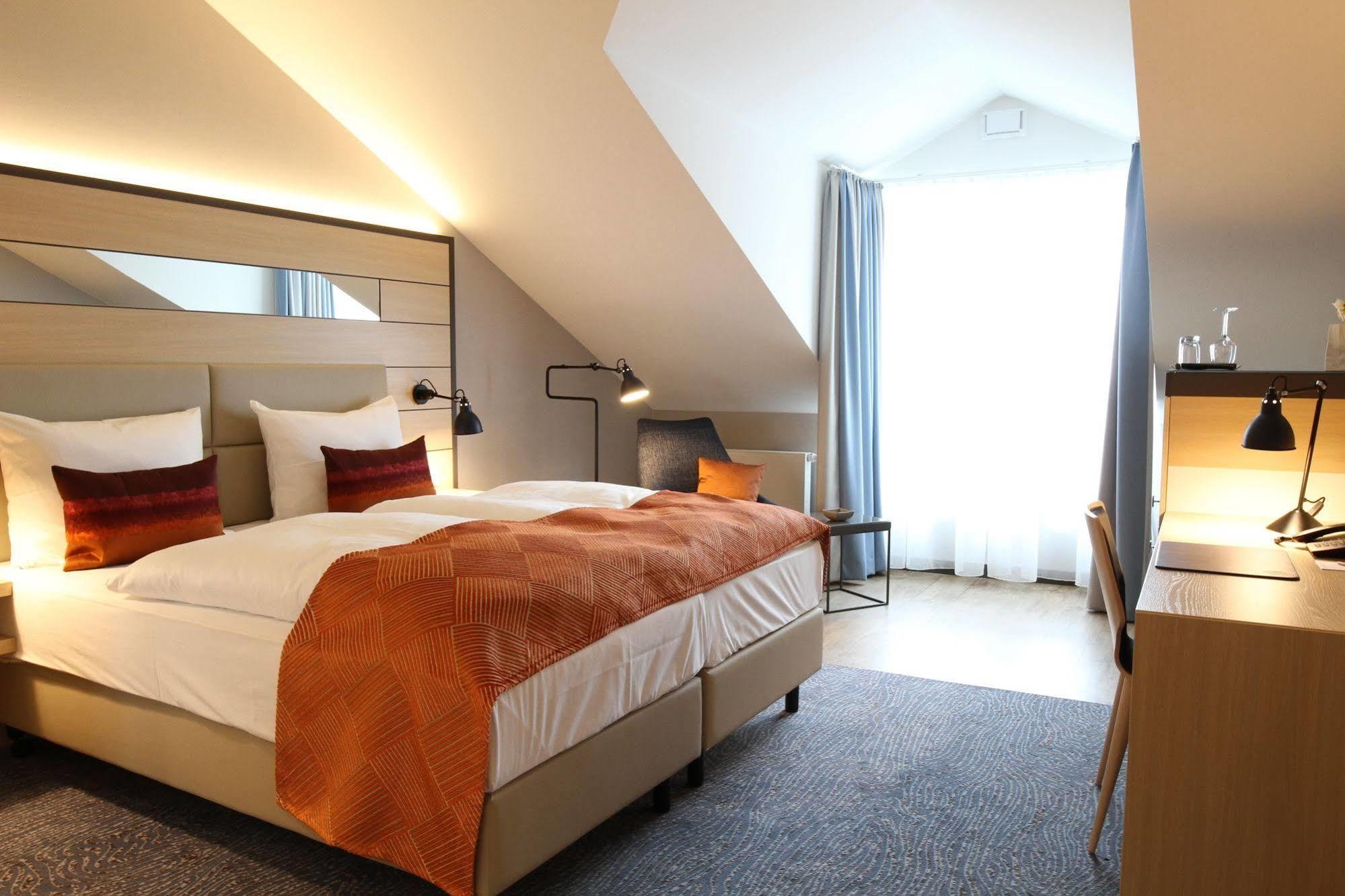 Hafenhotel Meereszeiten هايليغنهافن المظهر الخارجي الصورة